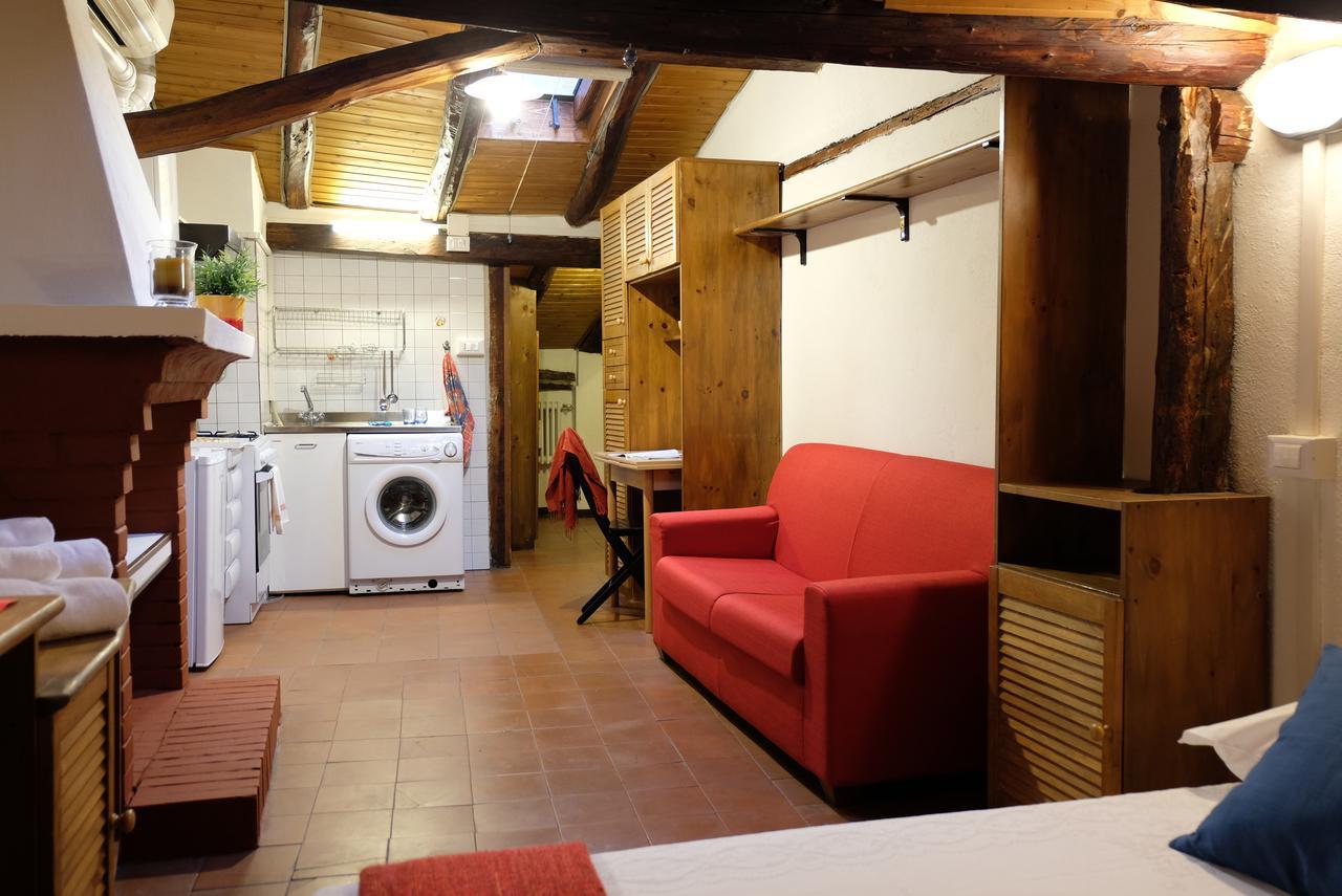 Castiglione Lovely Mansarda โบโลญญา ภายนอก รูปภาพ